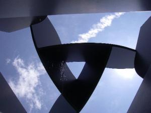 彫刻かさなりあう空間