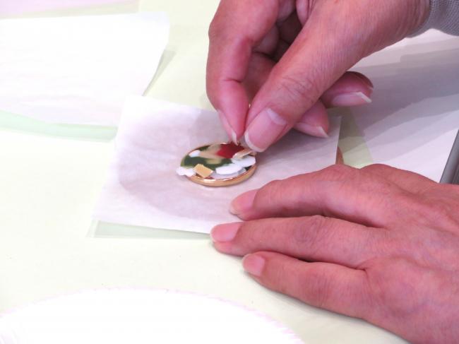 上からキャップを重ねていくと