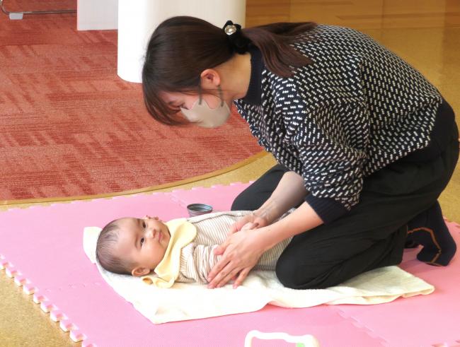 作ったベビークリームを使って