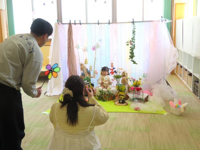 イースターおすわりアート