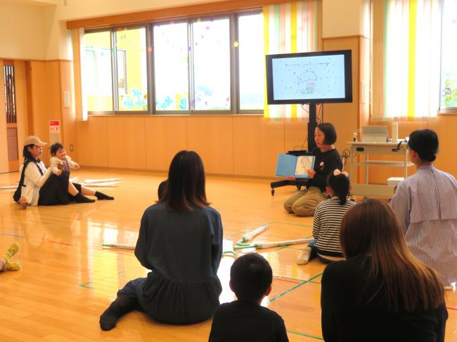 読み聞かせから