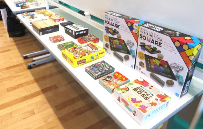 この日、いろいろなアナログゲームを持って来てくれた日隈さんは、